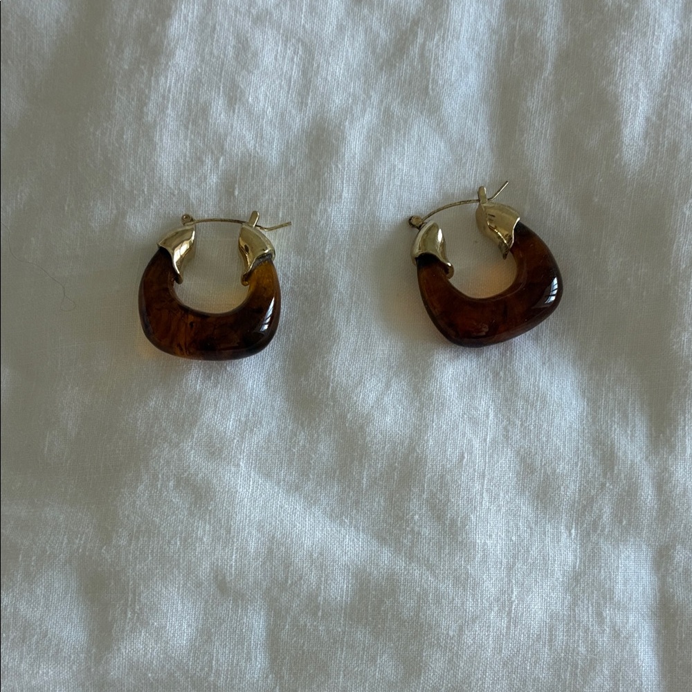 Amber Brown and Gold Hoop Earrings